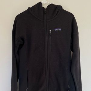 Patagonia Women’s Zip Up Fitted Hooded Fleece
